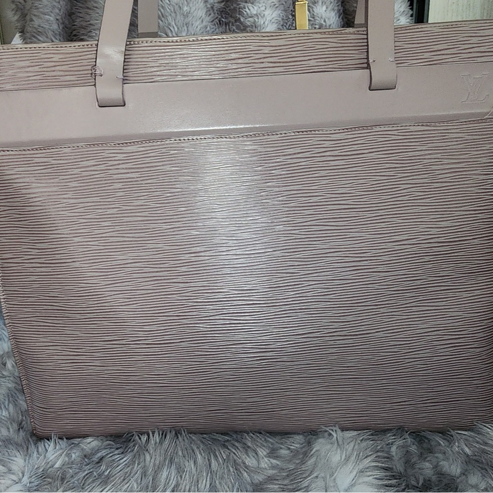Louis Vuitton Croisette Lilac Epi Tote Bag AUTHENTIC - Picture 3 of 14